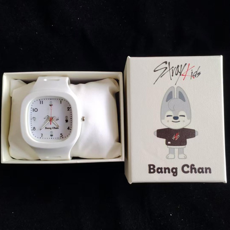 New Skzoo Stray Kids Anime Car – обзор и цена Accessories With Watch