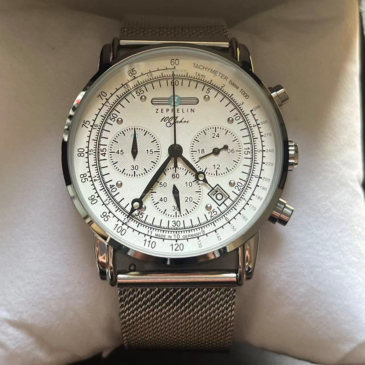 New Classic Men's Watch Three  – обзор и цена Stainless Mesh Band